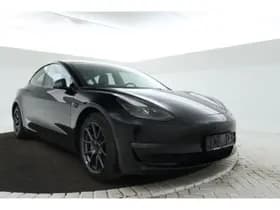 Tesla Model 3 thumbnail 5