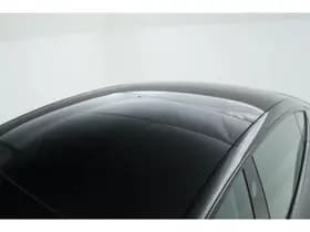 Tesla Model 3 thumbnail 8