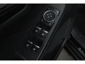 Ford Kuga thumbnail 16