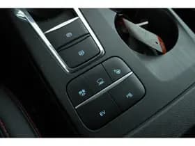 Ford Kuga thumbnail 36