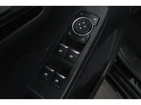 Ford Kuga thumbnail 55
