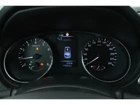 Nissan Qashqai thumbnail 13