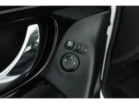 Nissan Qashqai thumbnail 8