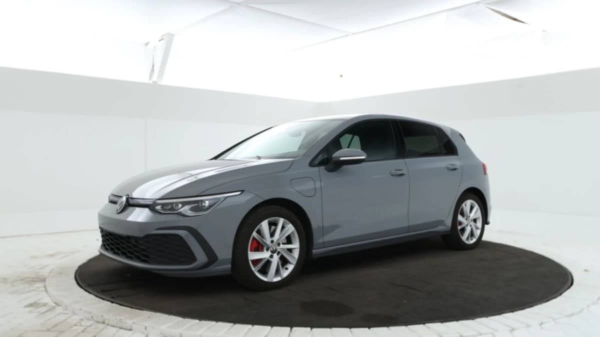 Volkswagen Golf — foto 1
