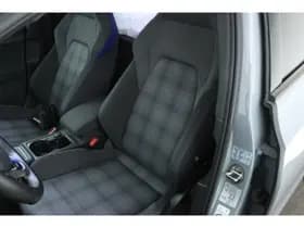 Volkswagen Golf thumbnail 12