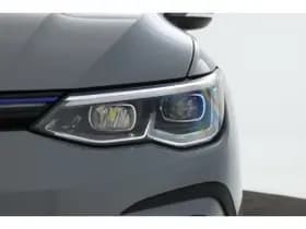 Volkswagen Golf thumbnail 41
