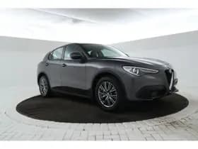 Alfa Romeo Stelvio thumbnail 4