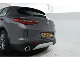 Alfa Romeo Stelvio thumbnail 9
