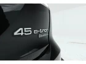 Audi Q4 e-tron thumbnail 11