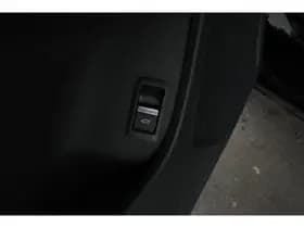 Audi Q4 e-tron thumbnail 16