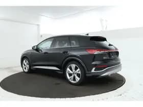 Audi Q4 e-tron thumbnail 3