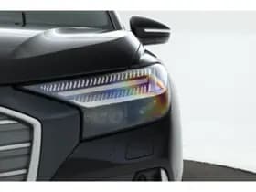 Audi Q4 e-tron thumbnail 6