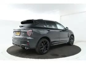 Lynk & Co 01 thumbnail 41
