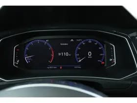 Volkswagen T-Roc thumbnail 17