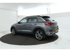 Volkswagen T-Roc thumbnail 3