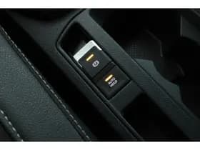 Volkswagen T-Roc thumbnail 31