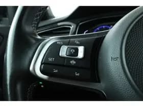 Volkswagen T-Roc thumbnail 52