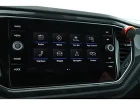 Volkswagen T-Roc thumbnail 57