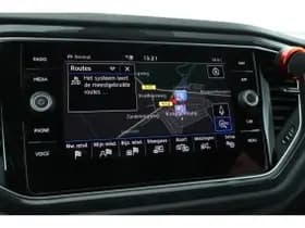 Volkswagen T-Roc thumbnail 60