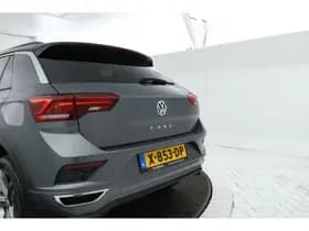 Volkswagen T-Roc thumbnail 9