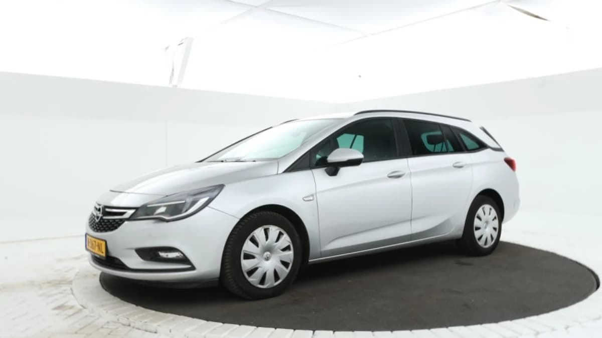 Opel Astra — foto 1