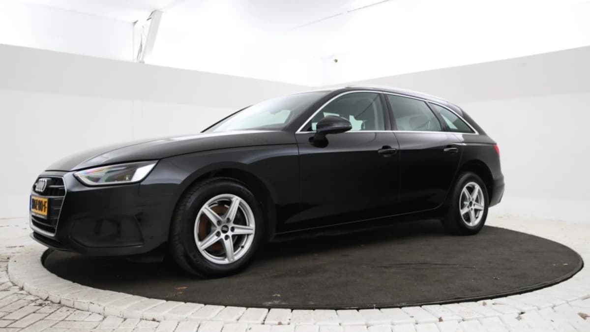 Audi A4 — foto 1