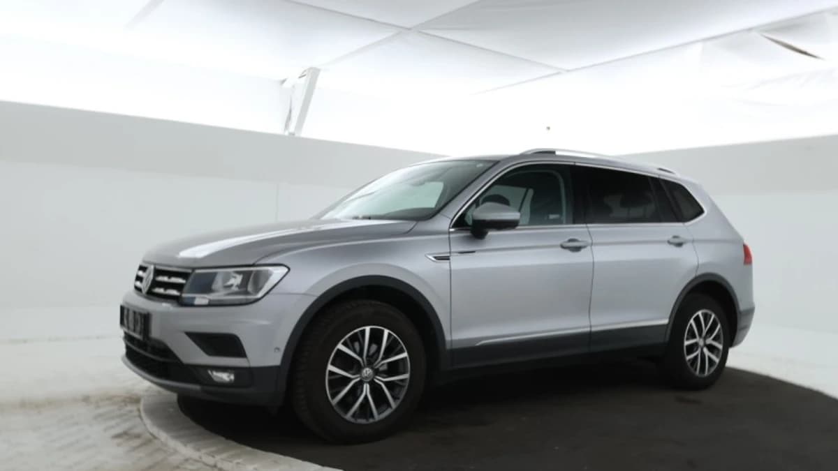 Volkswagen Tiguan — foto 1