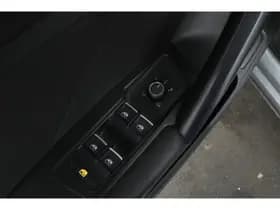 Volkswagen Tiguan thumbnail 15