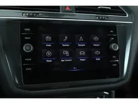 Volkswagen Tiguan thumbnail 32