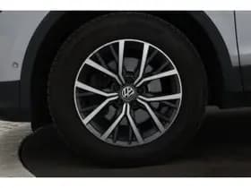 Volkswagen Tiguan thumbnail 49