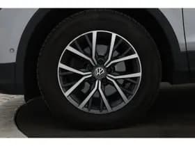 Volkswagen Tiguan thumbnail 6