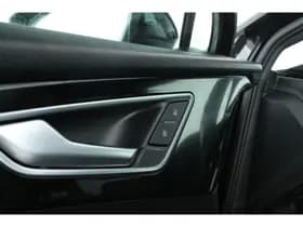 Audi Q4 e-tron thumbnail 13