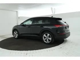 Audi Q4 e-tron thumbnail 3