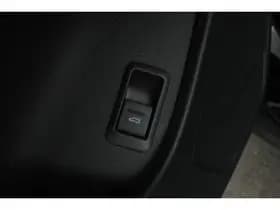 Audi Q4 e-tron thumbnail 50