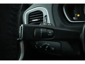 Volvo V40 thumbnail 44