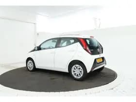 Toyota Aygo thumbnail 2