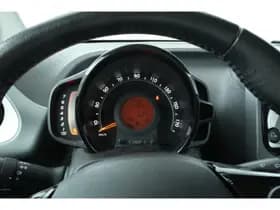 Toyota Aygo thumbnail 16