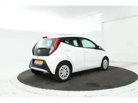 Toyota Aygo thumbnail 3