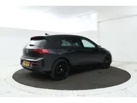 Volkswagen Golf thumbnail 35