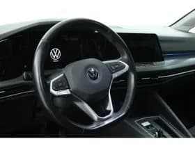 Volkswagen Golf thumbnail 43