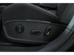 Volkswagen Golf thumbnail 46