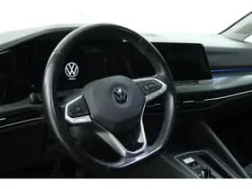 Volkswagen Golf thumbnail 10