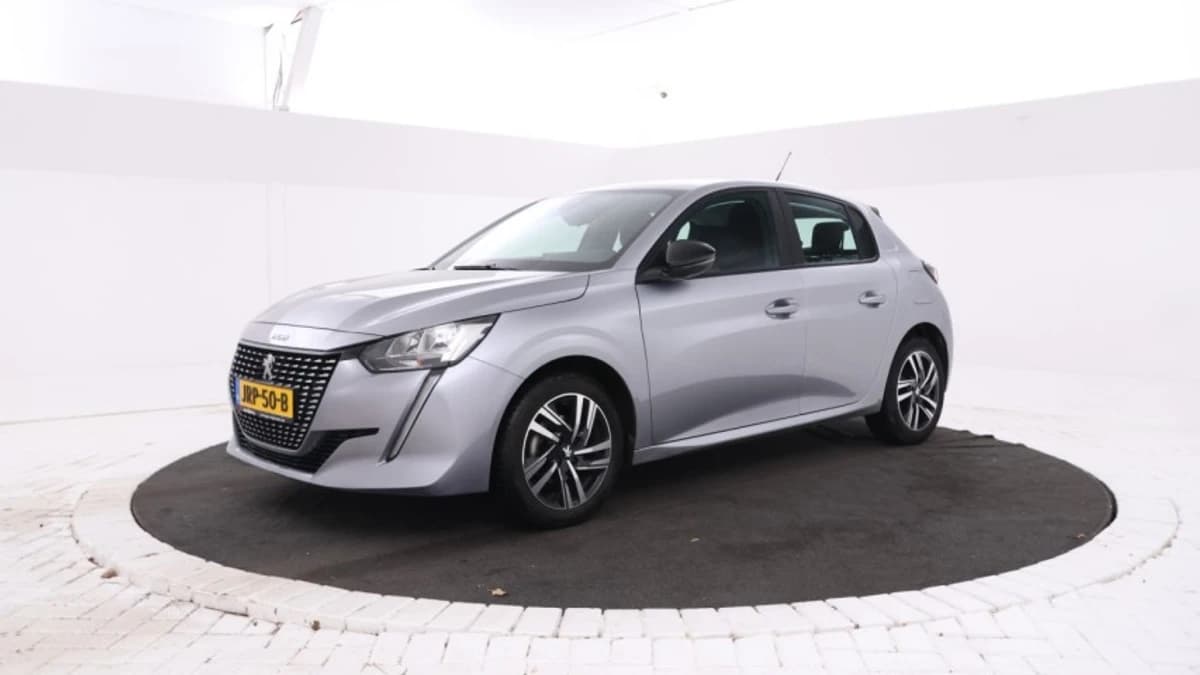 Peugeot 208 — foto 1