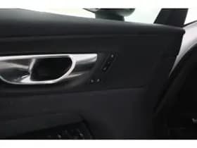 Volvo XC60 thumbnail 61