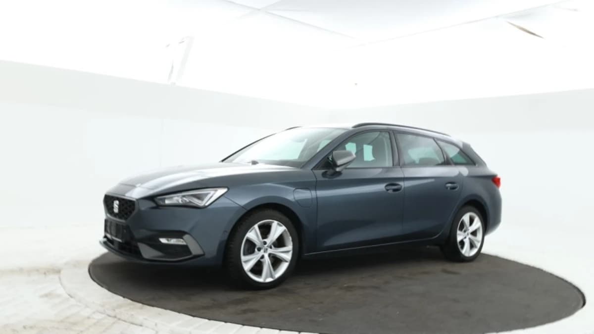 SEAT Leon — foto 1