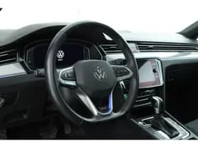 Volkswagen Passat thumbnail 13