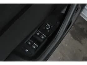 Volkswagen Passat thumbnail 14