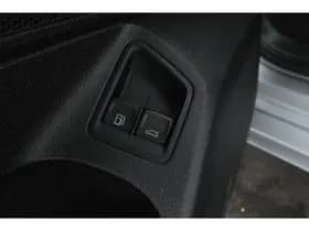 Volkswagen Passat thumbnail 16
