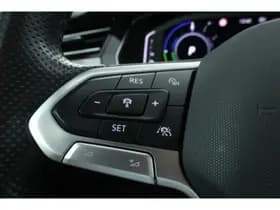 Volkswagen Passat thumbnail 22