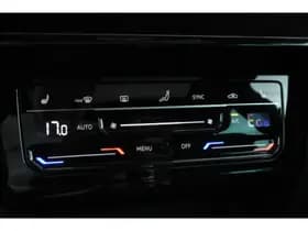 Volkswagen Passat thumbnail 34